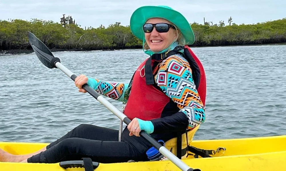 kAYAKING IN THE GALAPAGOS